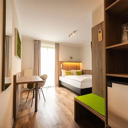 Otel Perlach Allee By Blattl 3*