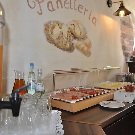 Otel Perlach Allee By Blattl Münih