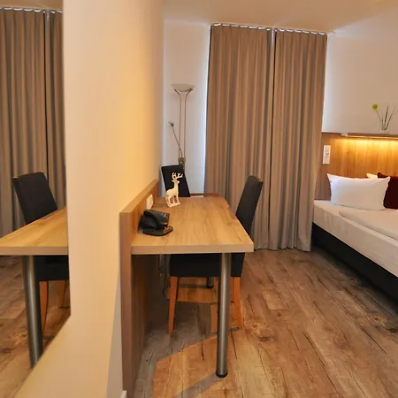Perlach Allee By Blattl 3* Munich