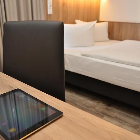 Hotel Perlach Allee By Blattl Munich