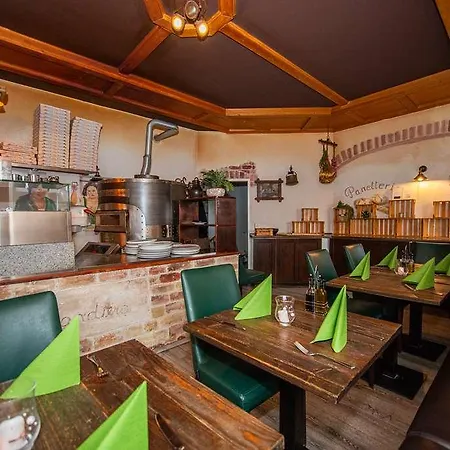 Perlach Allee By Blattl