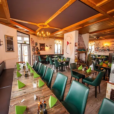 Perlach Allee By Blattl