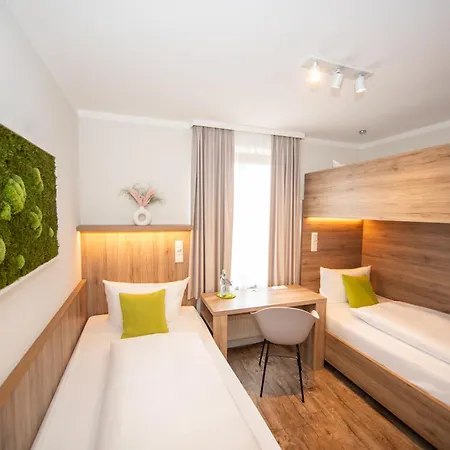 Perlach Allee By Blattl Múnich