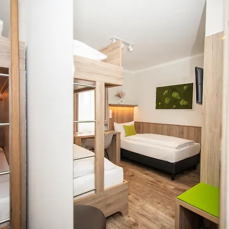 Perlach Allee By Blattl