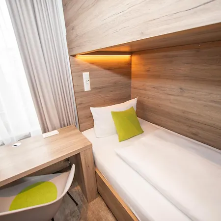 Hotel Perlach Allee By Blattl