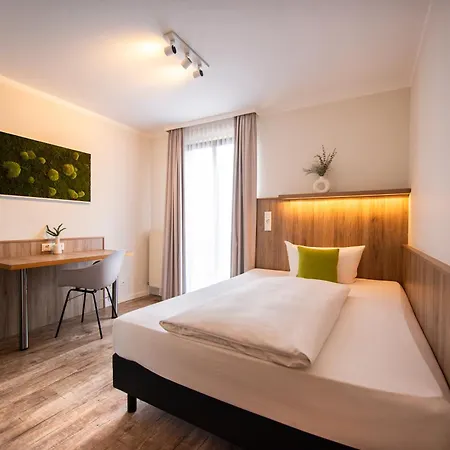 Hotel Perlach Allee By Blattl 3*