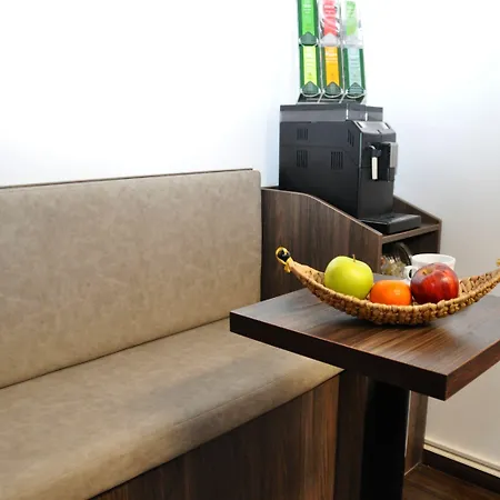 Perlach Allee By Blattl 3*