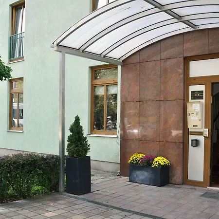 Perlach Allee By Blattl Hotel 3*