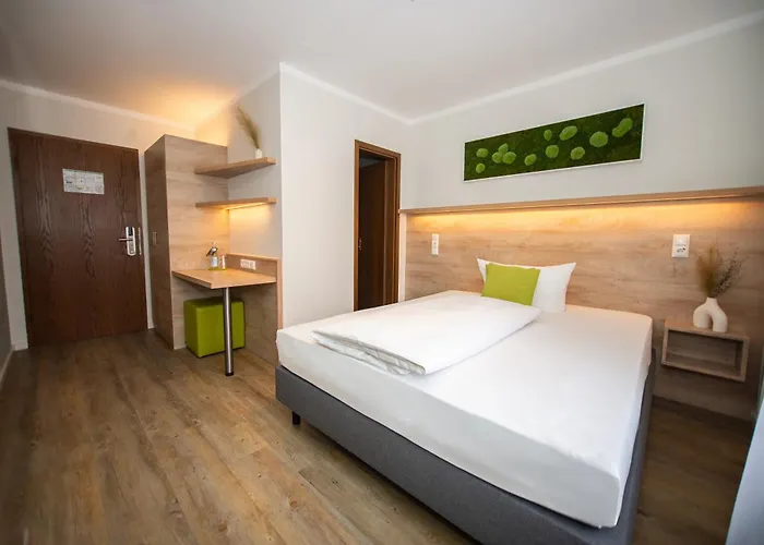 Perlach Allee By Blattl Szálloda 3*
