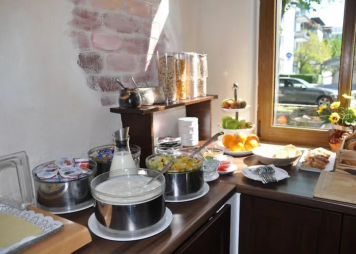 Perlach Allee By Blattl München