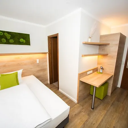 Perlach Allee By Blattl 酒店 3*