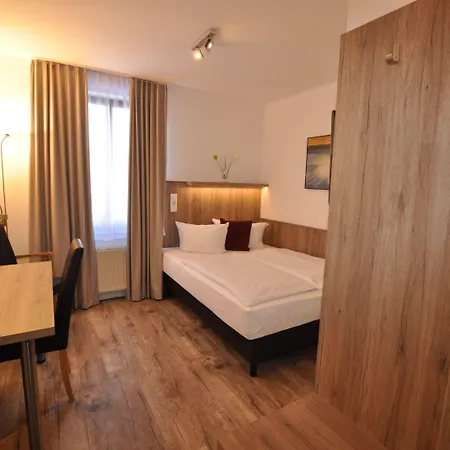 Perlach Allee By Blattl 3*